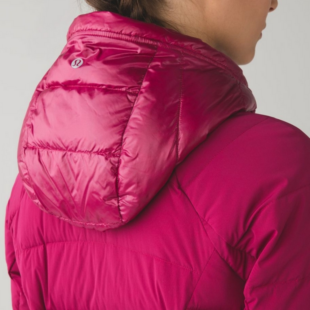 *SOLD* Lululemon 'Down Right Cozy Pullover' Goose - Picture 7 of 12